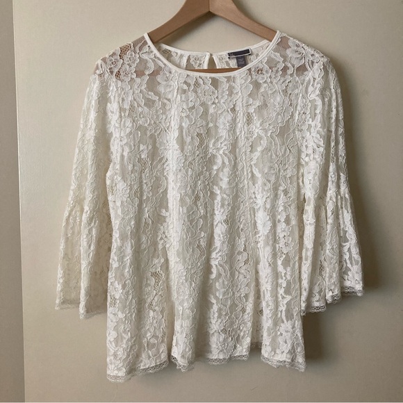 Chelsea28 Lace Top Size L Long Bell Sleeve - Picture 2 of 9